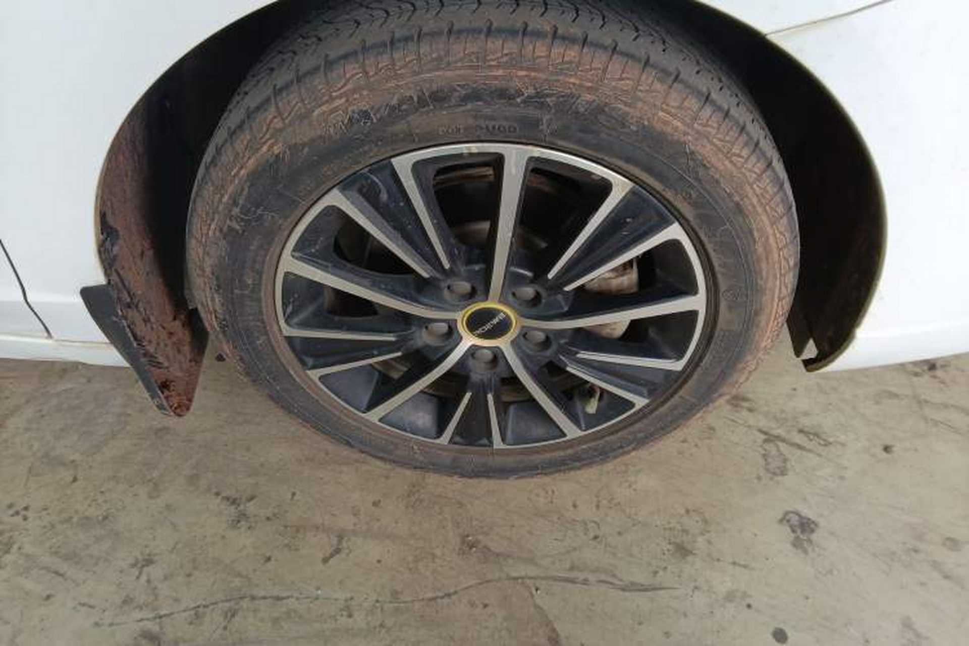 Used Roewe i5 2021 1.5L Manual Platinum Edition Exterior 7