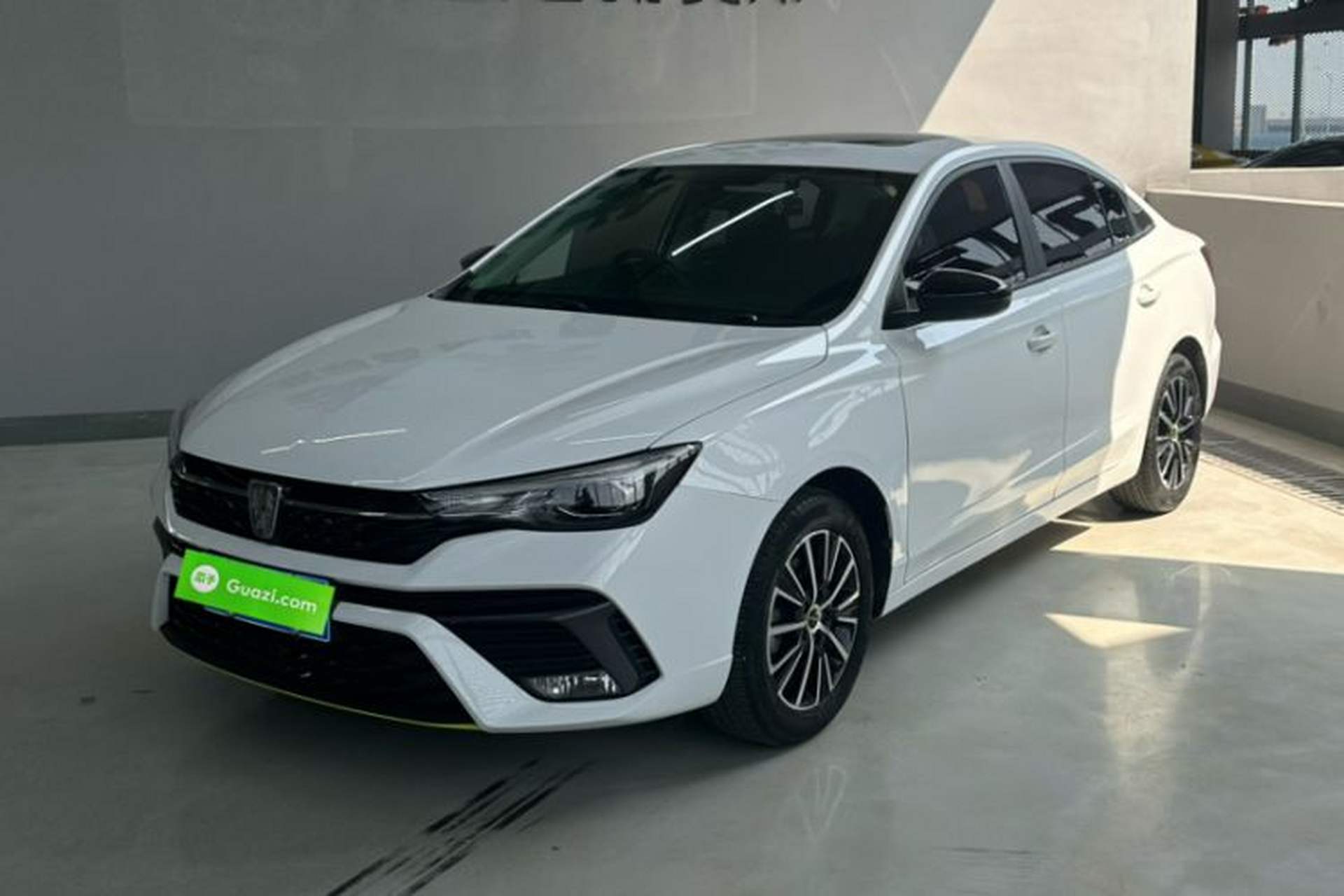 Used Roewe i5 2021 1.5L CVT Platinum Edition Exterior 8