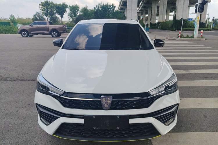 Used Roewe i5 2021 Revised Version 1.5L CVT Diamond Edition Front