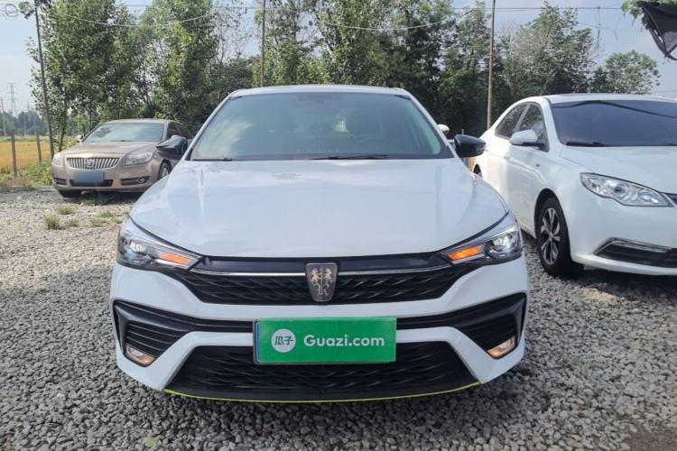 Used Roewe i5 2021 1.5L Manual Diamond Edition Front