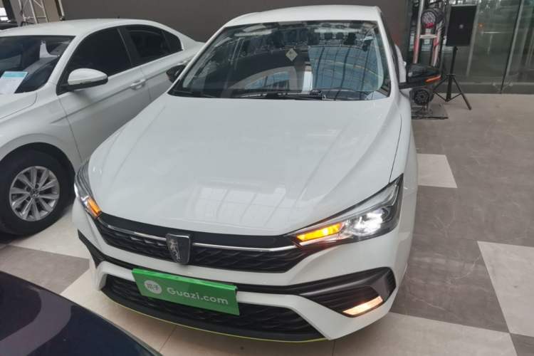 Used Roewe i5 2021 1.5L Manual Platinum Edition Front