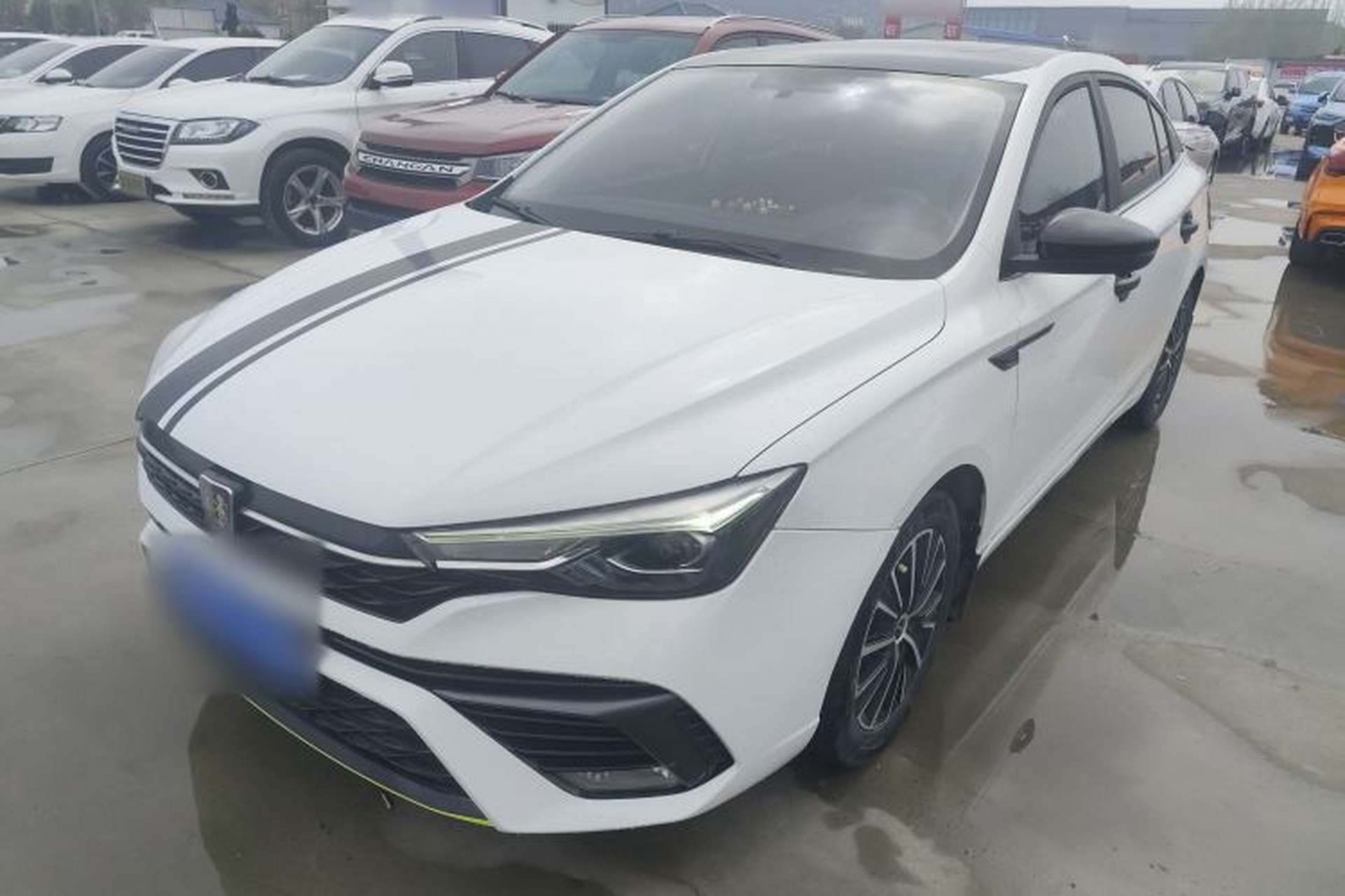Used Roewe i5 2021 1.5L CVT Starry Edition Front Left 45 Deg