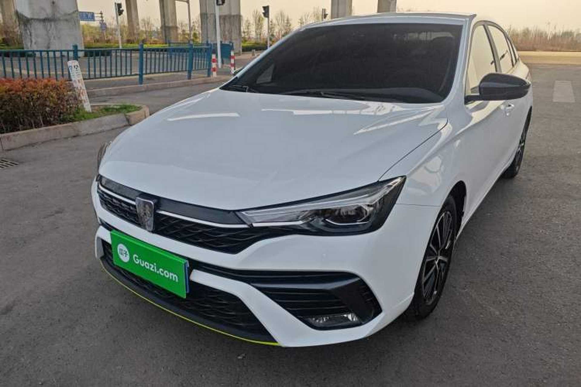Used Roewe i5 2021 1.5L Manual Platinum Edition Front Left 45 Deg