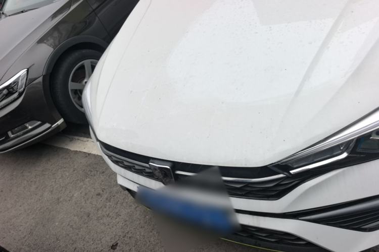 Used Roewe i5 2021 1.5L Manual Diamond Edition Front