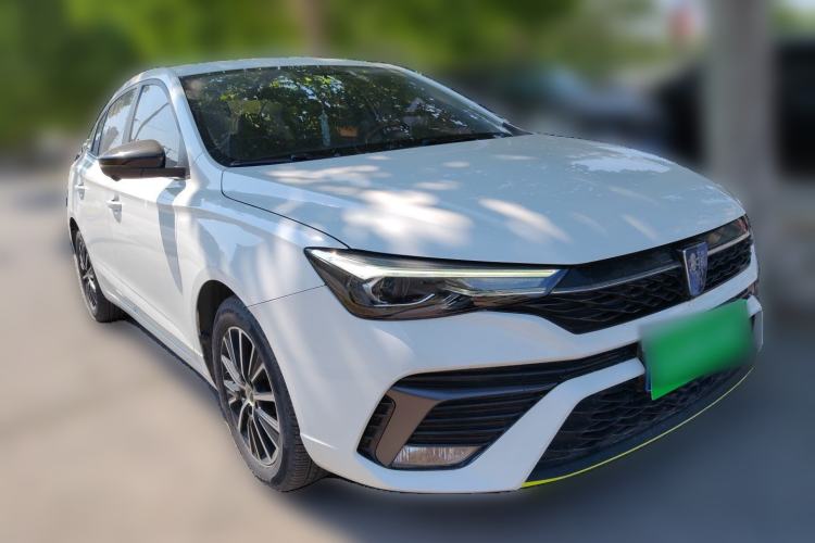 Used Roewe i5 2021 1.5L CVT Diamond Edition Front Right 45 Deg