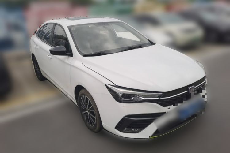 Used Roewe i5 2021 1.5L CVT Platinum Edition Front Right 45 Deg