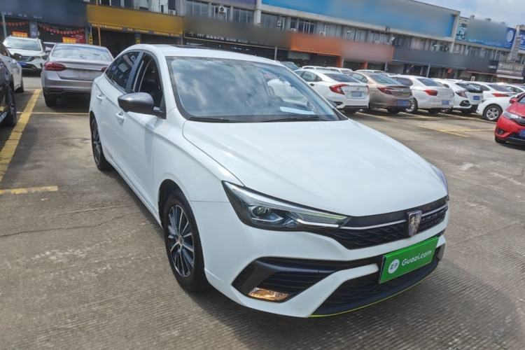 Used Roewe i5 2021 1.5L CVT Diamond Edition Front Right 45 Deg
