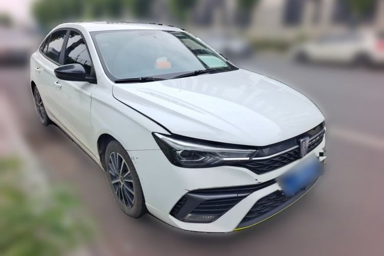 Used Roewe i5 2021 1.5L CVT Platinum Edition Front Right 45 Deg
