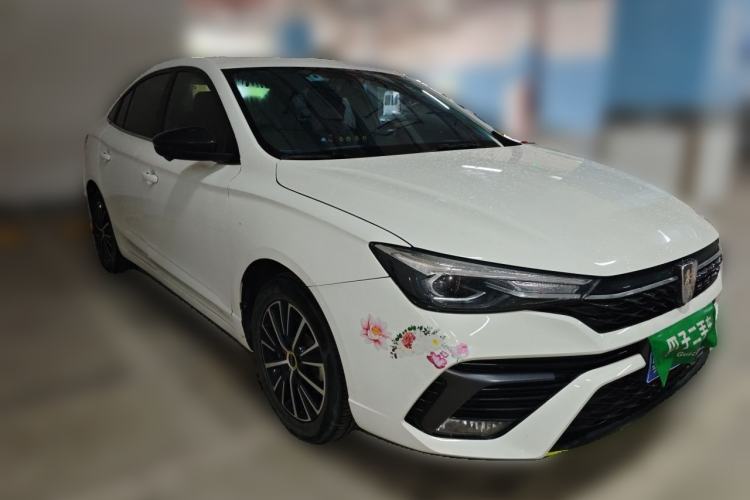 Used Roewe i5 2021 1.5L CVT Diamond Edition Front Right 45 Deg