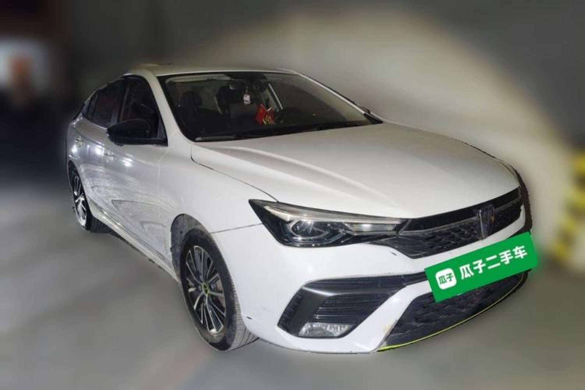 Used Roewe i5 2021 1.5L CVT Diamond Edition Front Right 45 Deg
