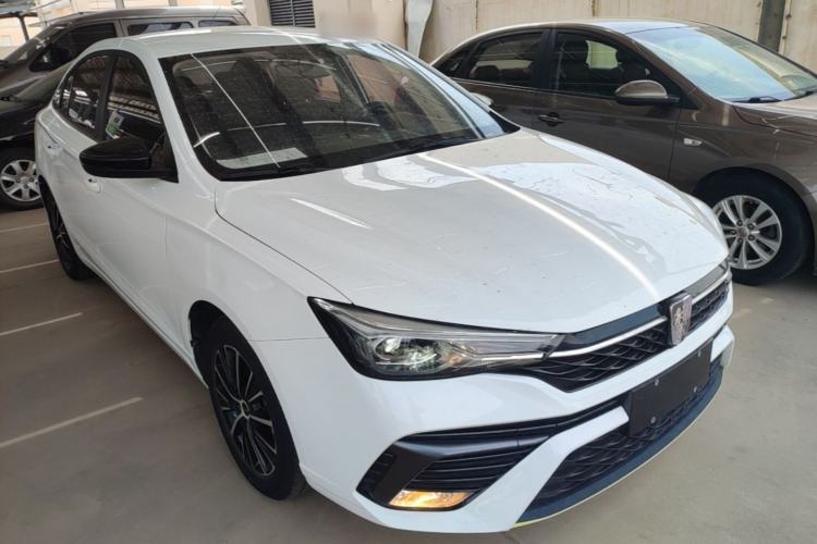 Used Roewe i5 2021 1.5L Manual Platinum Edition Front Right 45 Deg