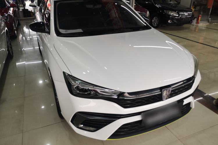 Used Roewe i5 2021 1.5L Manual Platinum Edition Front Right 45 Deg