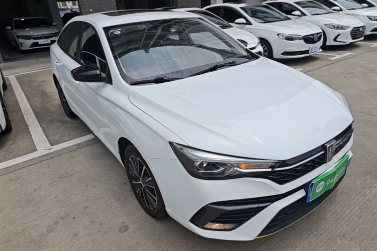 Used Roewe i5 2021 1.5L CVT Platinum Edition Front Right 45 Deg