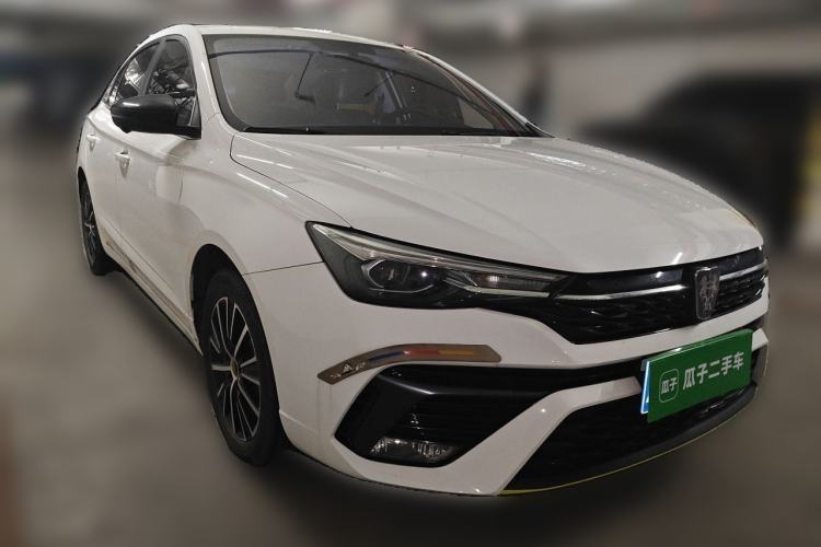 Used Roewe i5 2021 Revised Version 1.5L CVT Diamond Edition Front Right 45 Deg