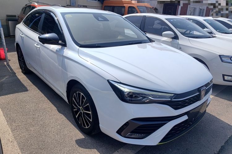 Used Roewe i5 2021 1.5L CVT Starry Edition Front Right 45 Deg