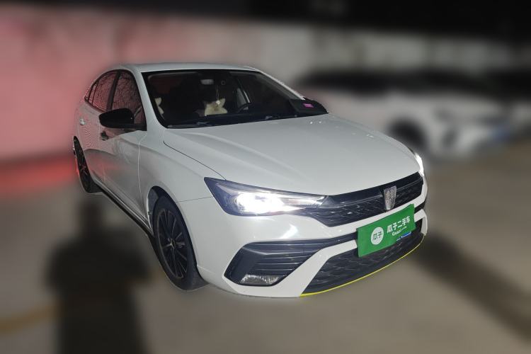 Used Roewe i5 2021 1.5L Manual Platinum Edition Front Right 45 Deg