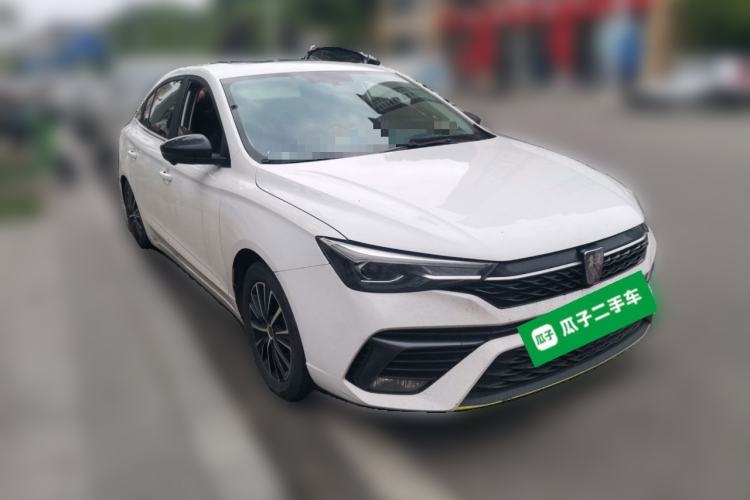 Used Roewe i5 2021 1.5L CVT Diamond Edition Front Right 45 Deg