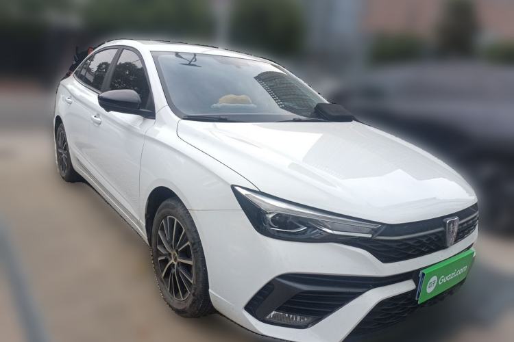 Used Roewe i5 2021 1.5L CVT Diamond Edition Front Right 45 Deg