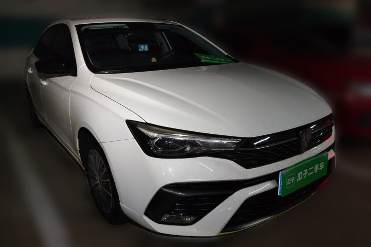Used Roewe i5 2021 1.5L CVT Diamond Edition Front Right 45 Deg