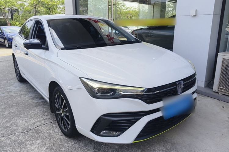 Used Roewe i5 2021 1.5L CVT Diamond Edition Front Right 45 Deg