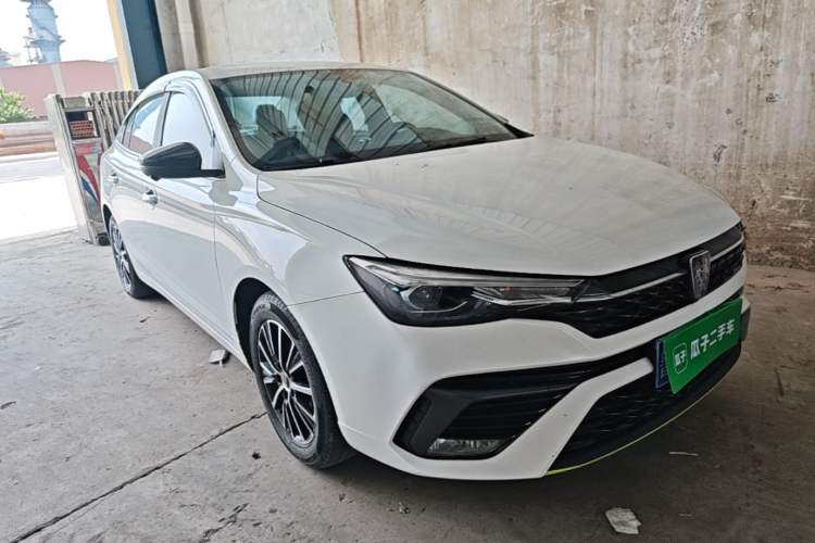 Used Roewe i5 2021 1.5L CVT Diamond Edition Front Right 45 Deg