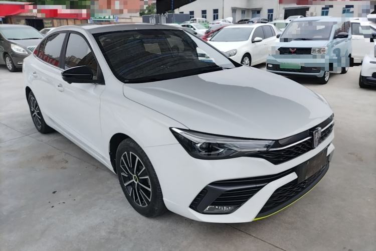Used Roewe i5 2021 1.5L CVT Diamond Edition Front Right 45 Deg