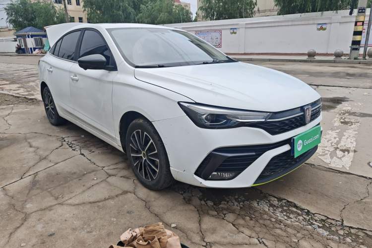 Used Roewe i5 2021 Revised Version 1.5L CVT Diamond Edition Front Right 45 Deg