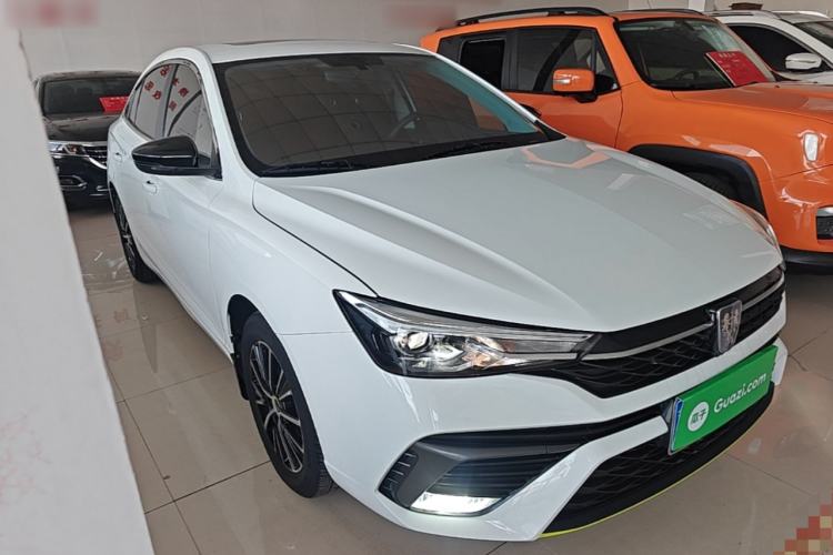 Used Roewe i5 2021 1.5L CVT Platinum Edition Front Right 45 Deg