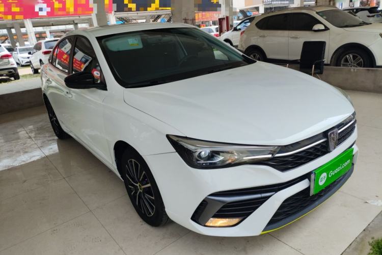 Used Roewe i5 2021 1.5L CVT Platinum Edition Front Right 45 Deg