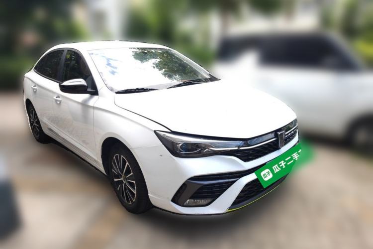Used Roewe i5 2021 1.5L Manual Platinum Edition Front Right 45 Deg