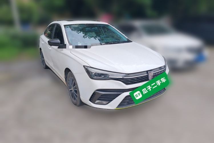 Used Roewe i5 2021 1.5L CVT Diamond Edition Front Right 45 Deg
