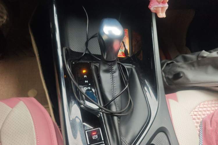 Used Roewe i5 2021 1.5L CVT Starry Edition Gear Lever
