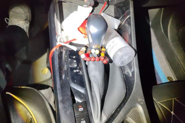 Used Roewe i5 2021 1.5L CVT Platinum Edition Gear Lever