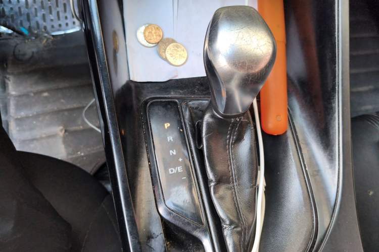 Used Roewe i5 2021 1.5L CVT Platinum Edition Gear Lever