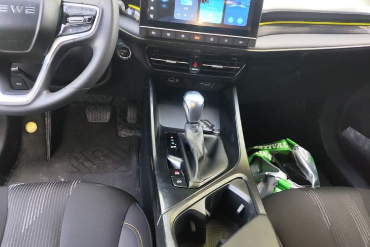 Used Roewe i5 2021 1.5L CVT Platinum Edition Gear Lever