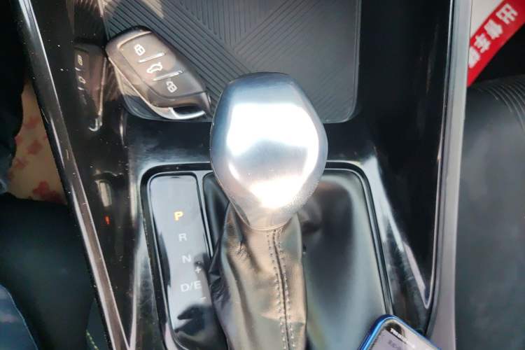 Used Roewe i5 2021 1.5L CVT Platinum Edition Gear Lever
