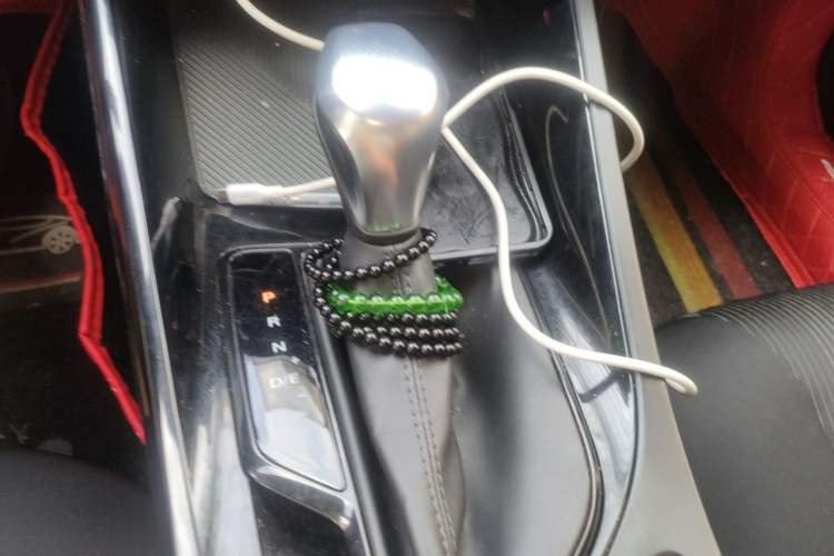 Used Roewe i5 2021 1.5L CVT Platinum Edition Gear Lever