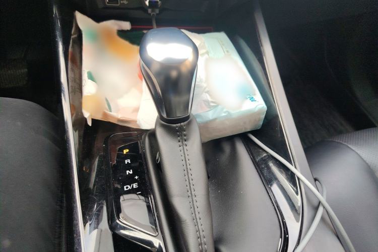 Used Roewe i5 2021 Revised Version 1.5L CVT Diamond Edition Gear Lever