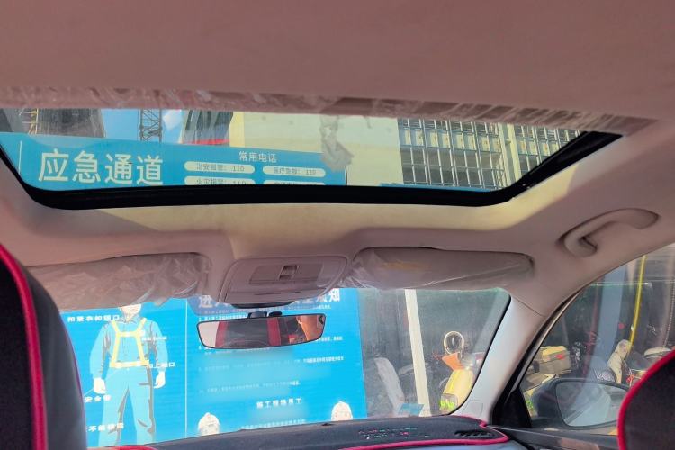 Used Roewe i5 2021 Revised Version 1.5L CVT Diamond Edition Headliner