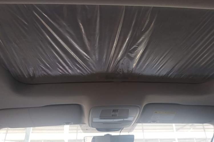 Used Roewe i5 2021 1.5L CVT Platinum Edition Headliner