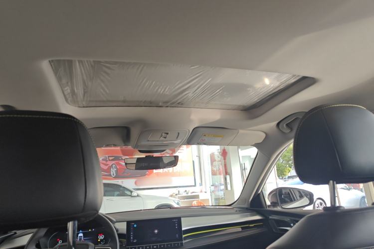 Used Roewe i5 2021 Revised Version 1.5L CVT Diamond Edition Headliner