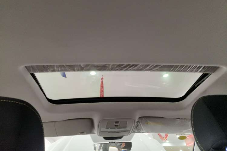Used Roewe i5 2021 1.5L CVT Platinum Edition Headliner