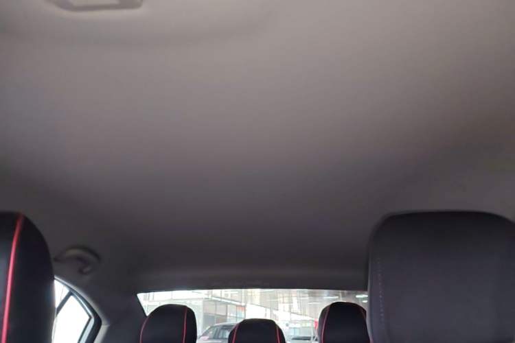 Used Roewe i5 2021 1.5L Manual Platinum Edition Headliner