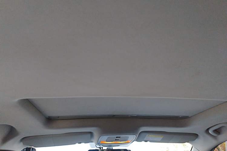 Used Roewe i5 2021 1.5L CVT Diamond Edition Headliner