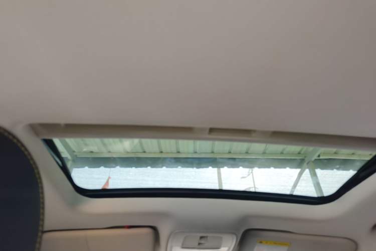 Used Roewe i5 2021 1.5L Manual Comfort Edition Headliner