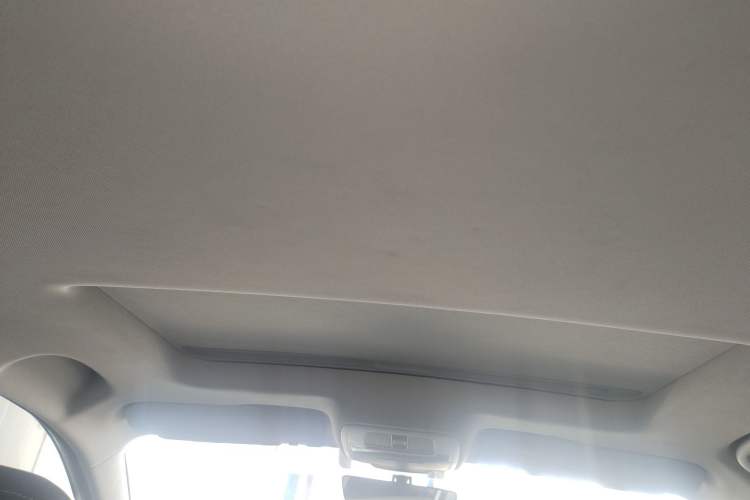 Used Roewe i5 2021 Revised Version 1.5L CVT Diamond Edition Headliner