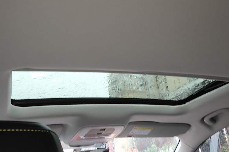 Used Roewe i5 2021 1.5L CVT Diamond Edition Headliner