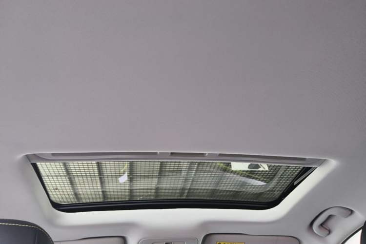 Used Roewe i5 2021 Revised Version 1.5L CVT Diamond Edition Headliner