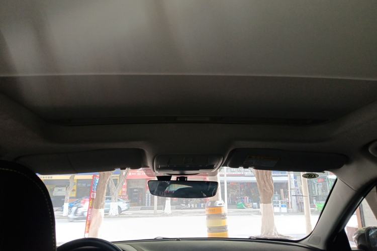 Used Roewe i5 2021 1.5L CVT Platinum Edition Headliner
