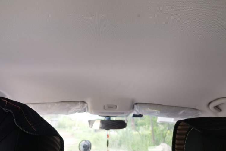 Used Roewe i5 2021 1.5L Manual Platinum Edition Headliner